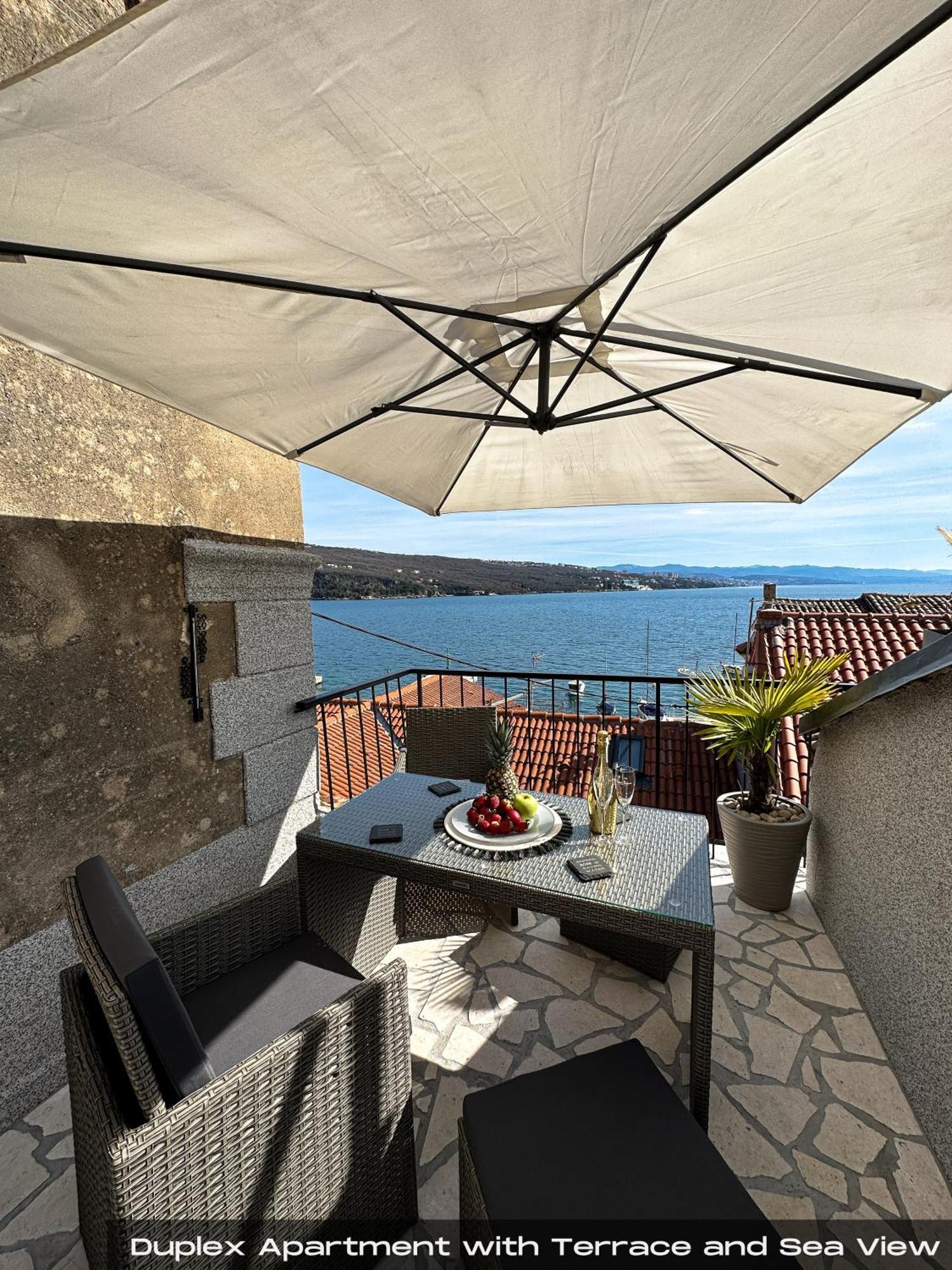 Villa Volos , Free Private Parking Opatija Exteriör bild